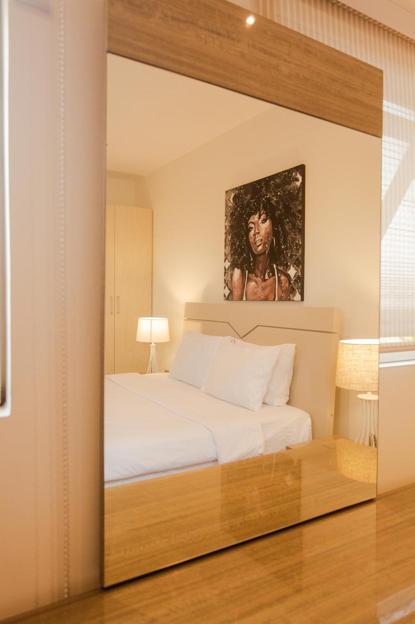 Accra Luxury Apartments @ Pine Court Buitenkant foto